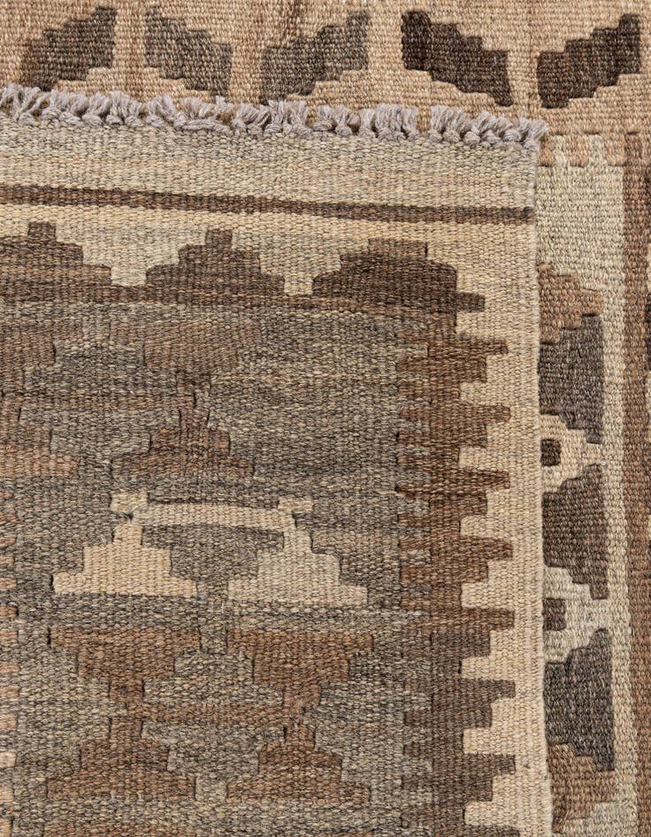 Detail image of  3' 11 x 6' 9  Hand Woven Kilim Maymana Wool Rug
