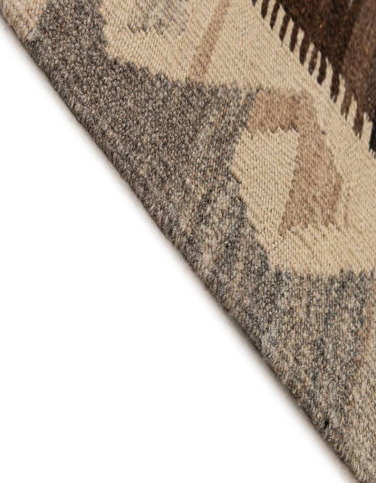 Detail image of  5' x 6' 7  Hand Woven Kilim Maymana Wool Rug