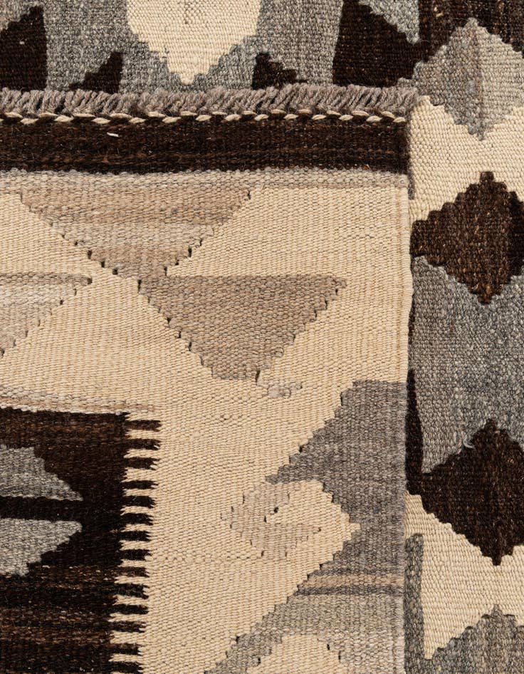 Detail image of  5' x 6' 7  Hand Woven Kilim Maymana Wool Rug