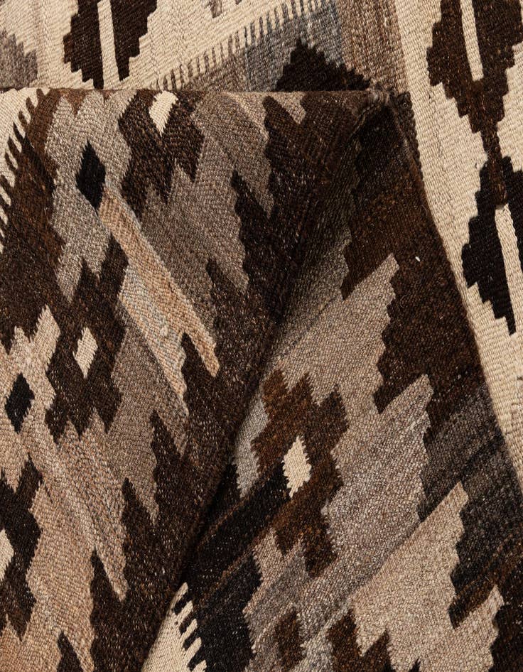 Detail image of  5' x 6' 9  Hand Woven Kilim Maymana Wool Rug