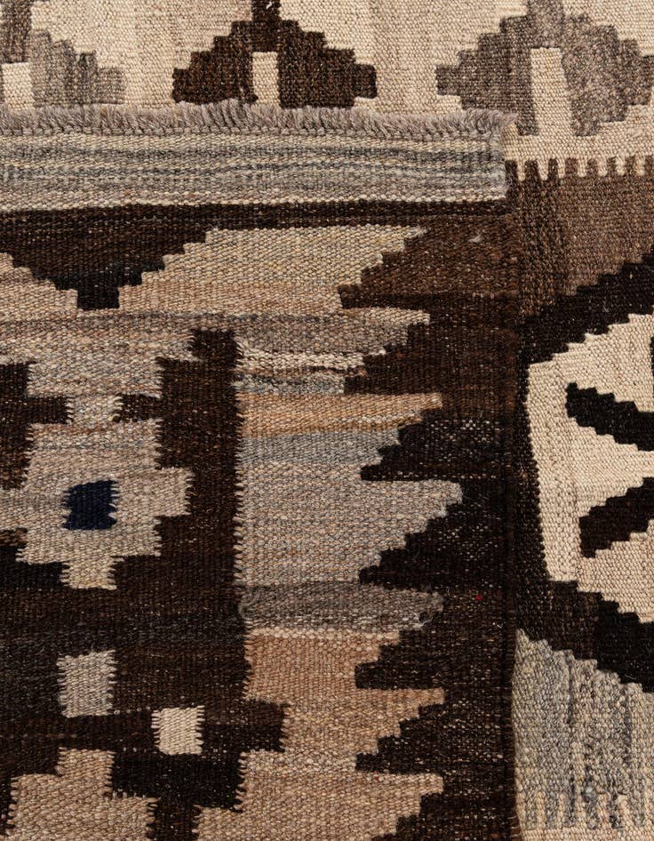 Detail image of  5' x 6' 9  Hand Woven Kilim Maymana Wool Rug
