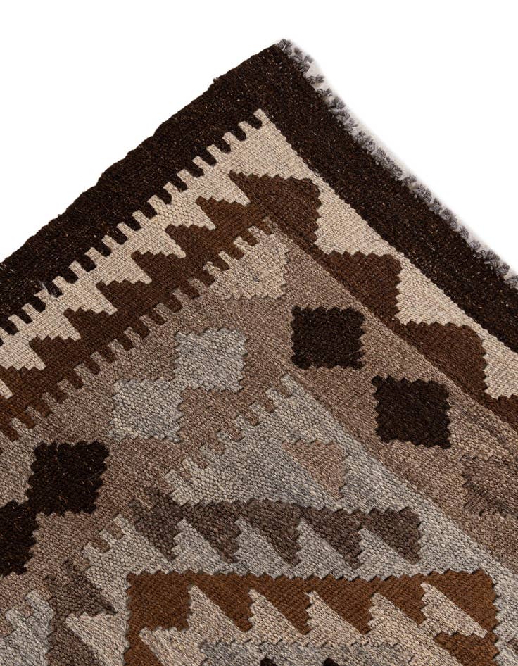 Detail image of  6' 8 x 9' 6  Hand Woven Kilim Maymana Wool Rug