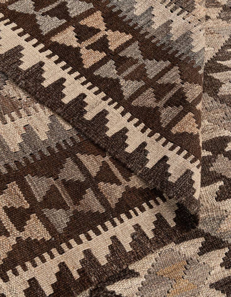 Detail image of  6' 8 x 9'  Hand Woven Kilim Maymana Wool Rug