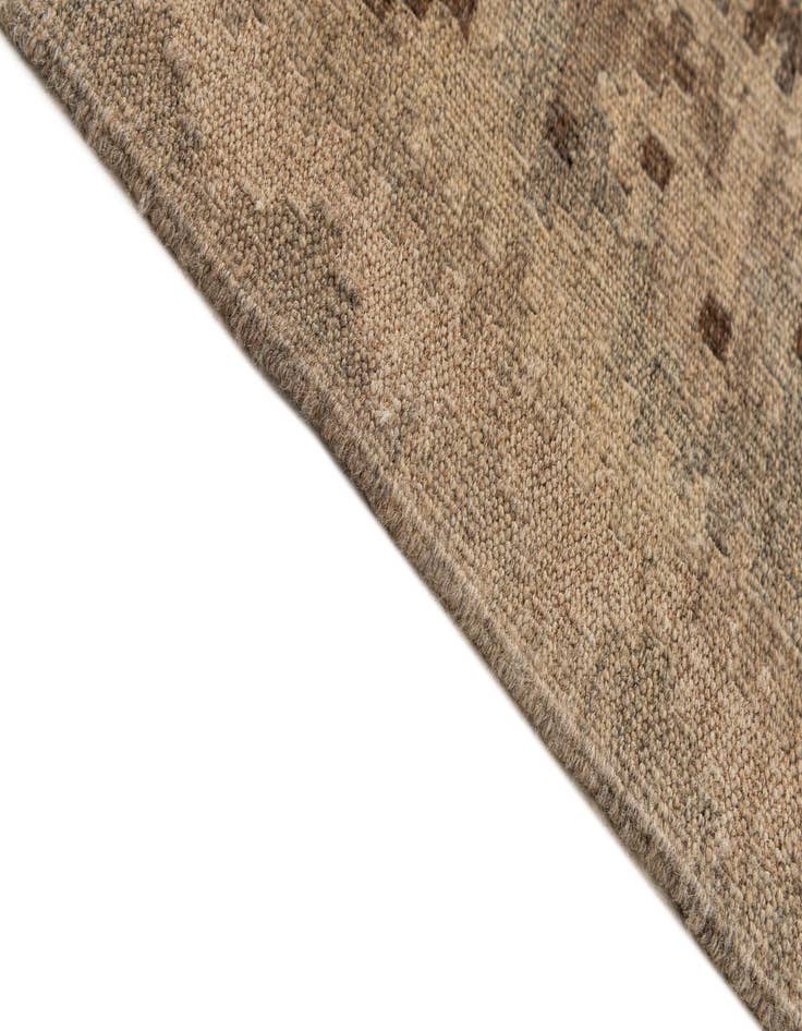 Detail image of  6' 11 x 9' 6  Hand Woven Kilim Maymana Wool Rug