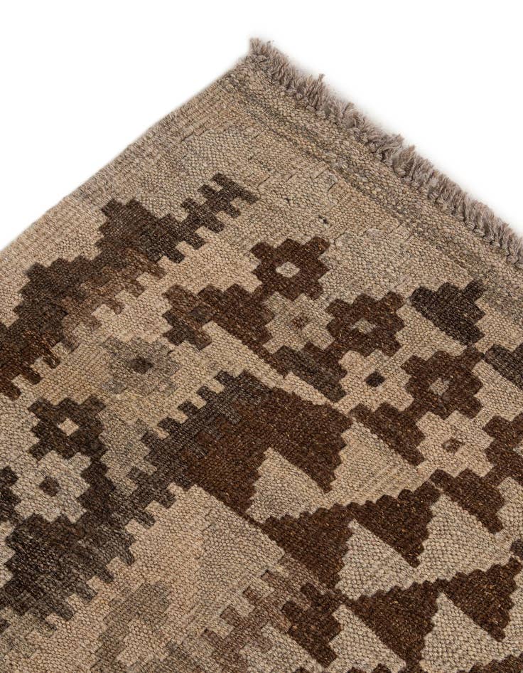 Detail image of  6' 11 x 9' 6  Hand Woven Kilim Maymana Wool Rug