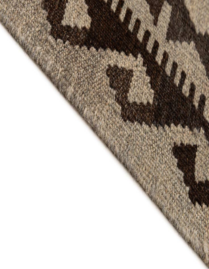 Detail image of  6' 10 x 9' 7  Hand Woven Kilim Maymana Wool Rug