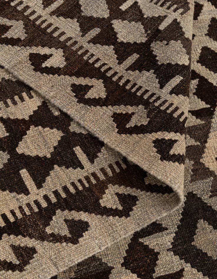 Detail image of  6' 10 x 9' 7  Hand Woven Kilim Maymana Wool Rug