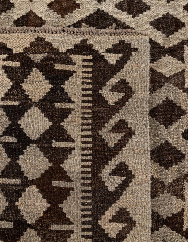Detail image of  6' 10 x 9' 7  Hand Woven Kilim Maymana Wool Rug
