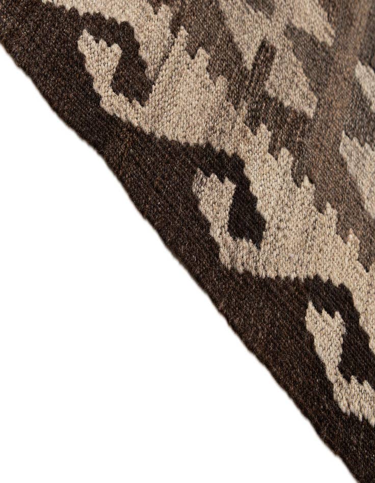 Detail image of  6' 10 x 9' 5  Hand Woven Kilim Maymana Wool Rug