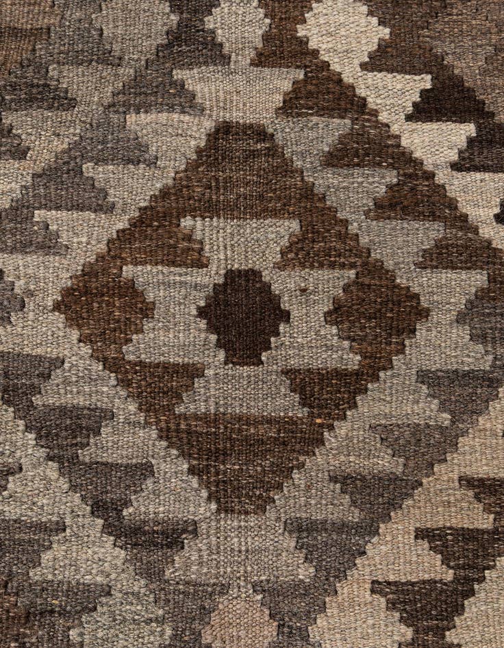 Detail image of  6' 10 x 9' 5  Hand Woven Kilim Maymana Wool Rug
