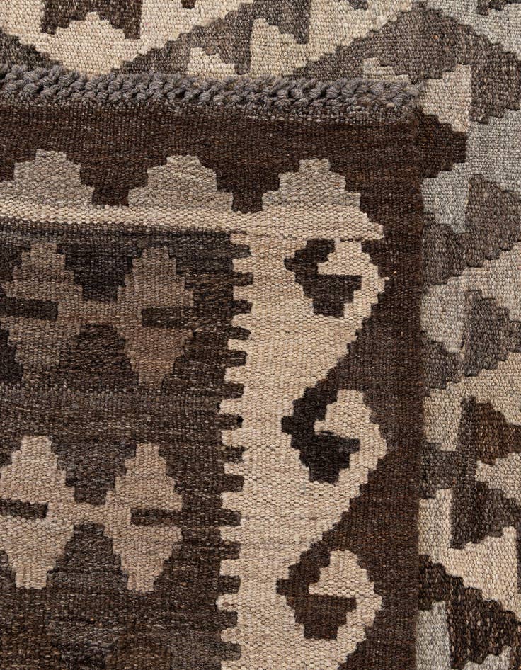 Detail image of  6' 10 x 9' 5  Hand Woven Kilim Maymana Wool Rug
