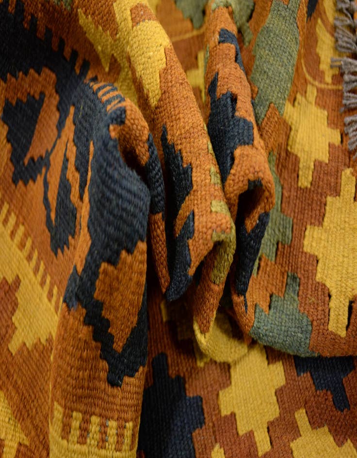 Detail image of  3' 3 x 6' 6  Hand Woven Kilim Maymana Wool Rug