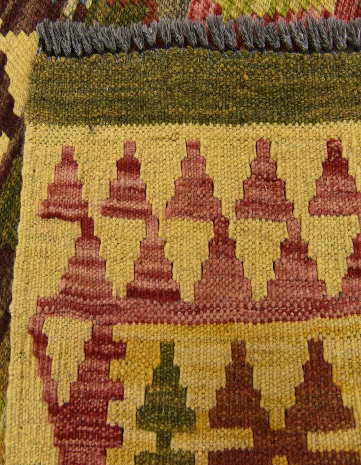 Detail image of  3' 3 x 6' 6  Hand Woven Kilim Maymana Wool Rug