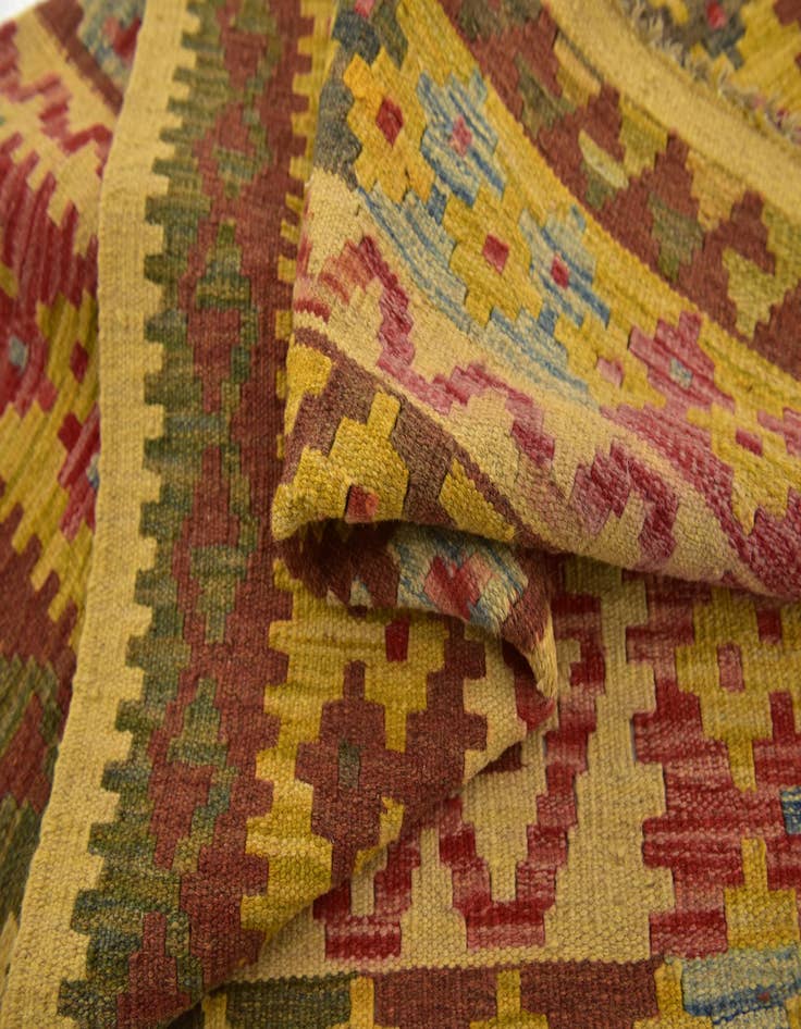 Detail image of  3' 3 x 4' 10  Hand Woven Kilim Maymana Wool Rug