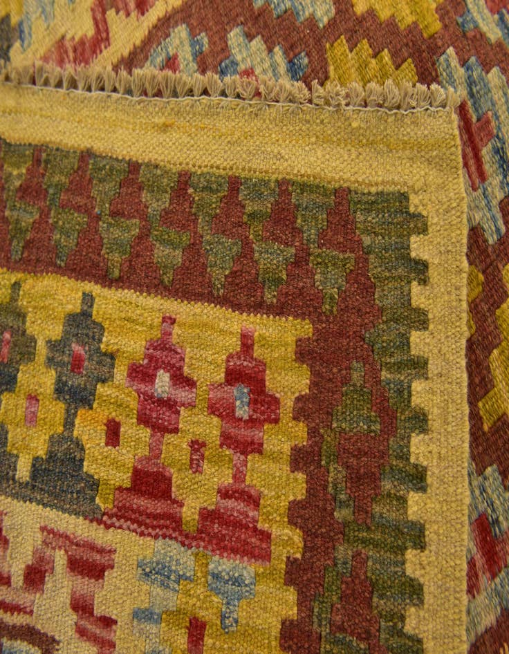 Detail image of  3' 3 x 4' 10  Hand Woven Kilim Maymana Wool Rug