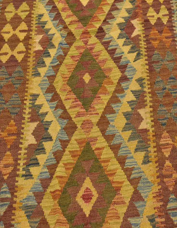 Detail image of 4' 10 x 6' 7 Hand Woven Kilim Maymana Wool Rug