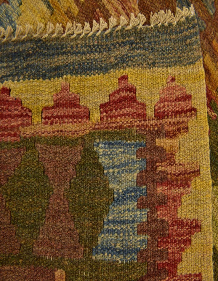 Detail image of 4' 10 x 6' 7 Hand Woven Kilim Maymana Wool Rug