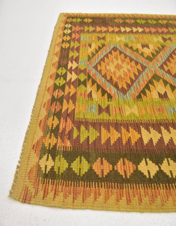 Detail image of  3' 6 x 6' 5  Hand Woven Kilim Maymana Wool Rug
