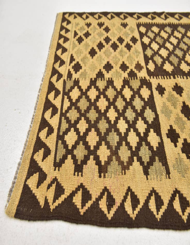 Detail image of  3' 2 x 4' 9  Hand Woven Kilim Maymana Wool Rug