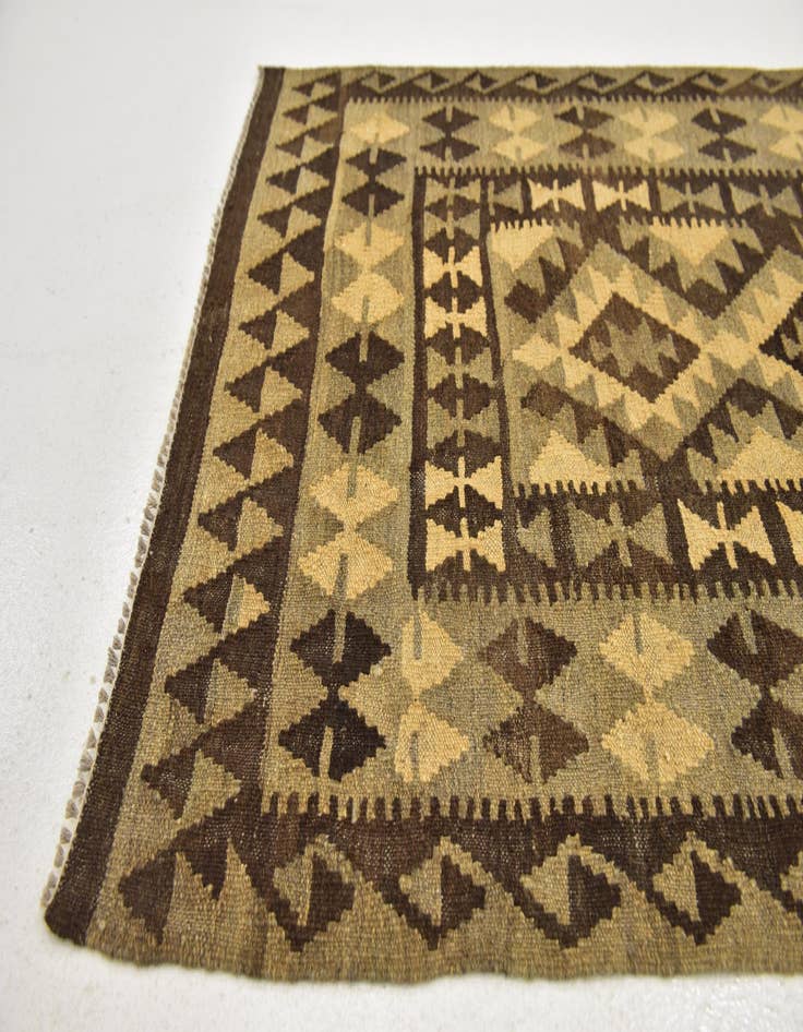 Detail image of  3' x 5'  Hand Woven Kilim Maymana Wool Rug