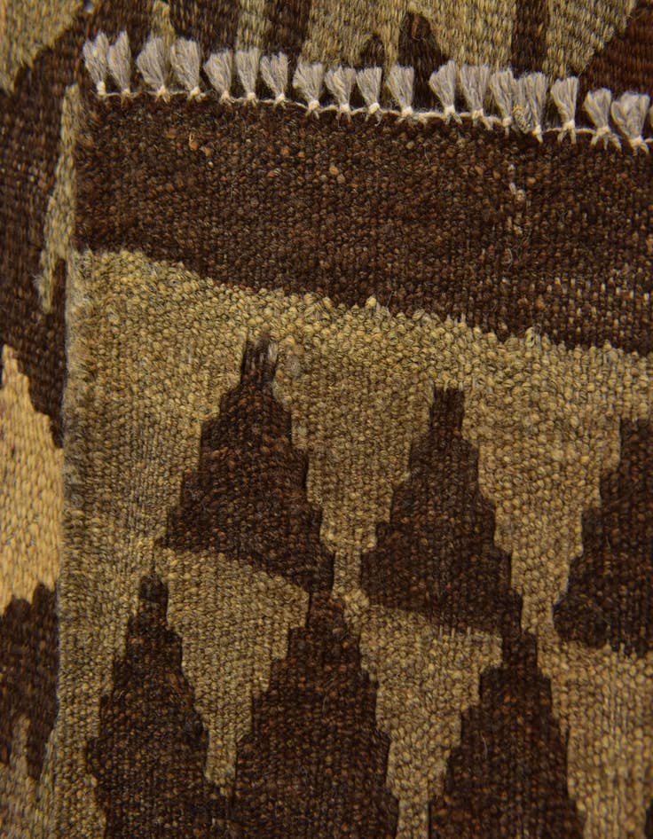 Detail image of  3' x 5'  Hand Woven Kilim Maymana Wool Rug