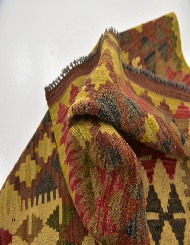 Detail image of  2' 8 x 4'  Hand Woven Kilim Maymana Wool Rug