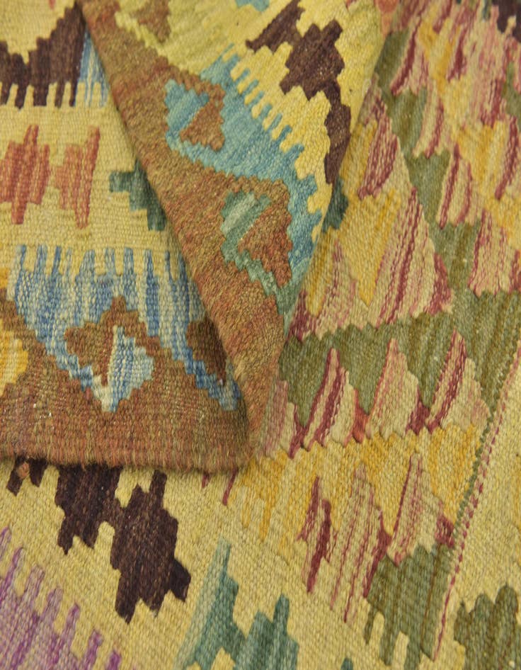 Detail image of  3' 3 x 5'  Hand Woven Kilim Maymana Wool Rug