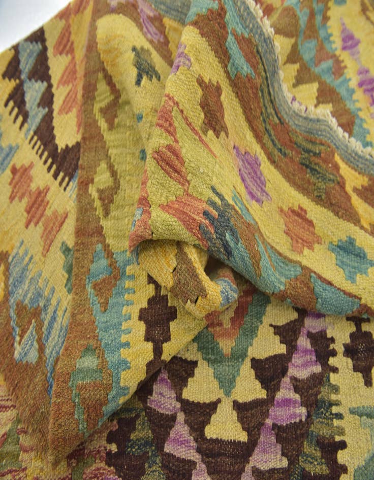 Detail image of  3' 3 x 5'  Hand Woven Kilim Maymana Wool Rug