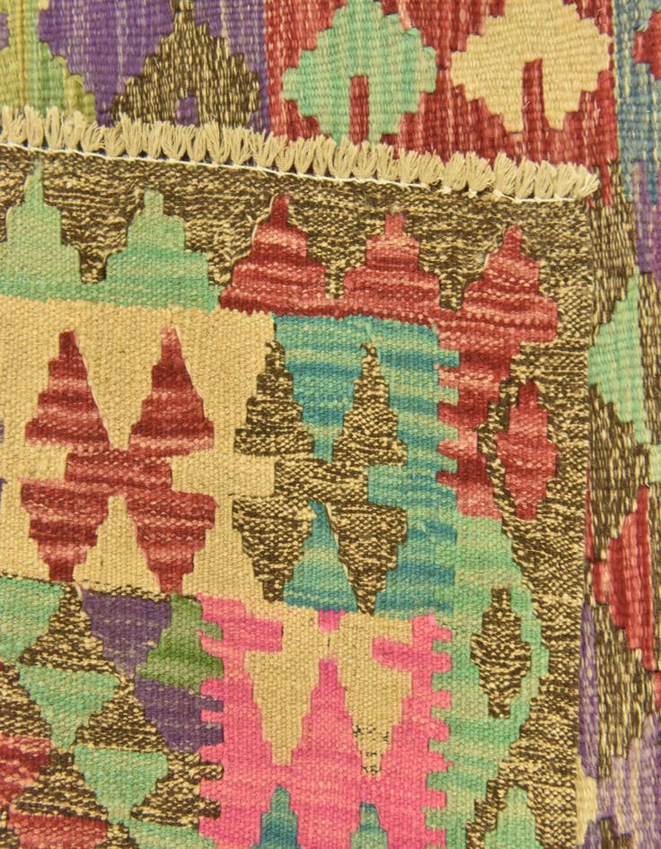 Detail image of  2' 8 x 4'  Hand Woven Kilim Maymana Wool Rug