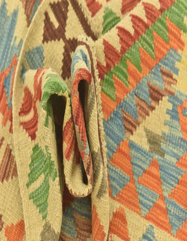 Detail image of  3' 6 x 4' 10  Hand Woven Kilim Maymana Wool Rug