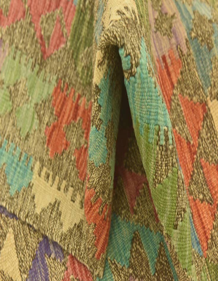 Detail image of  4' x 5' 7  Hand Woven Kilim Maymana Wool Rug