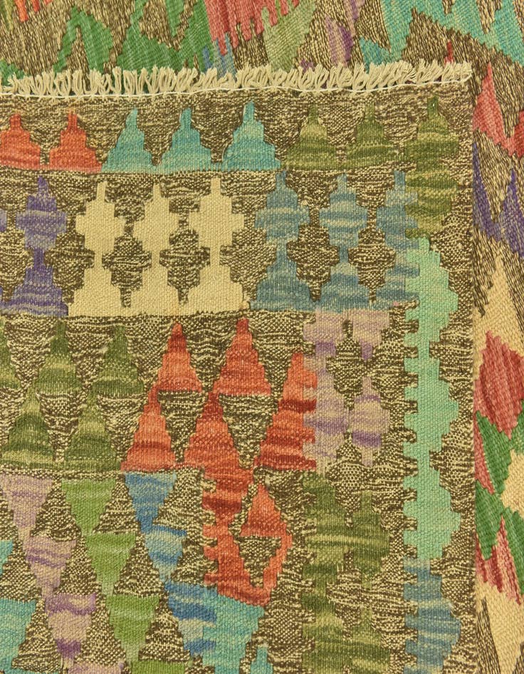 Detail image of  4' x 5' 7  Hand Woven Kilim Maymana Wool Rug