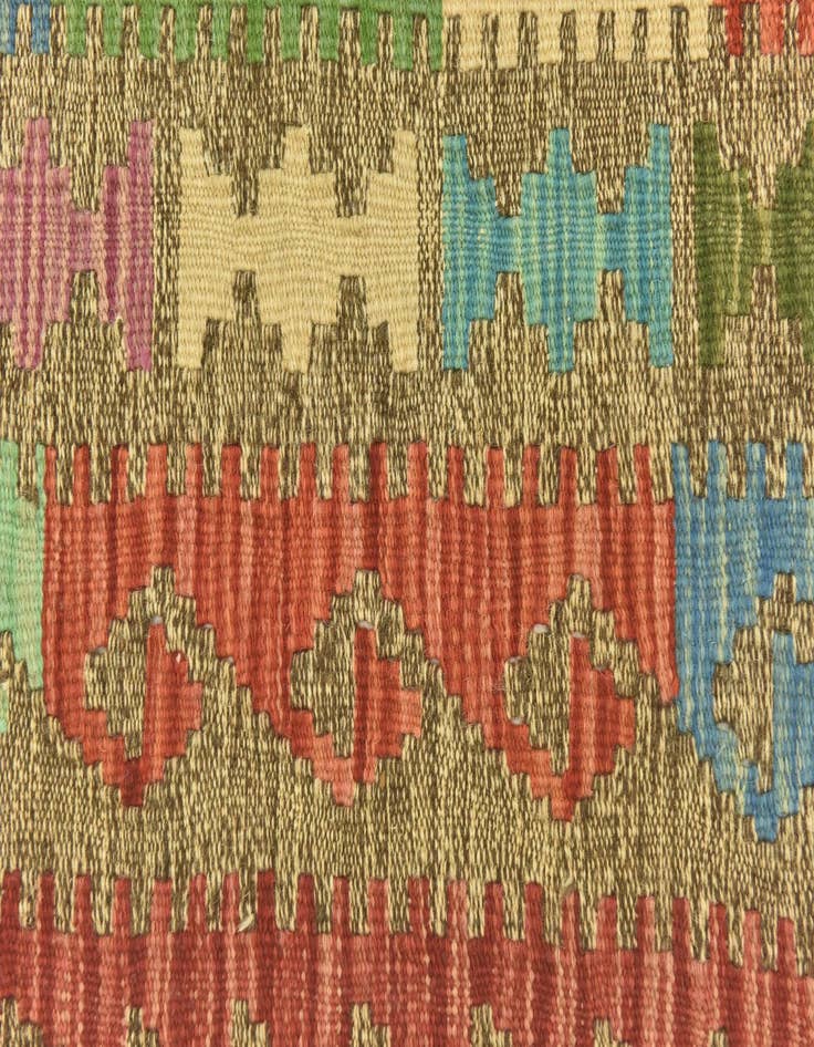 Detail image of  4' 2 x 5' 9  Hand Woven Kilim Maymana Wool Rug