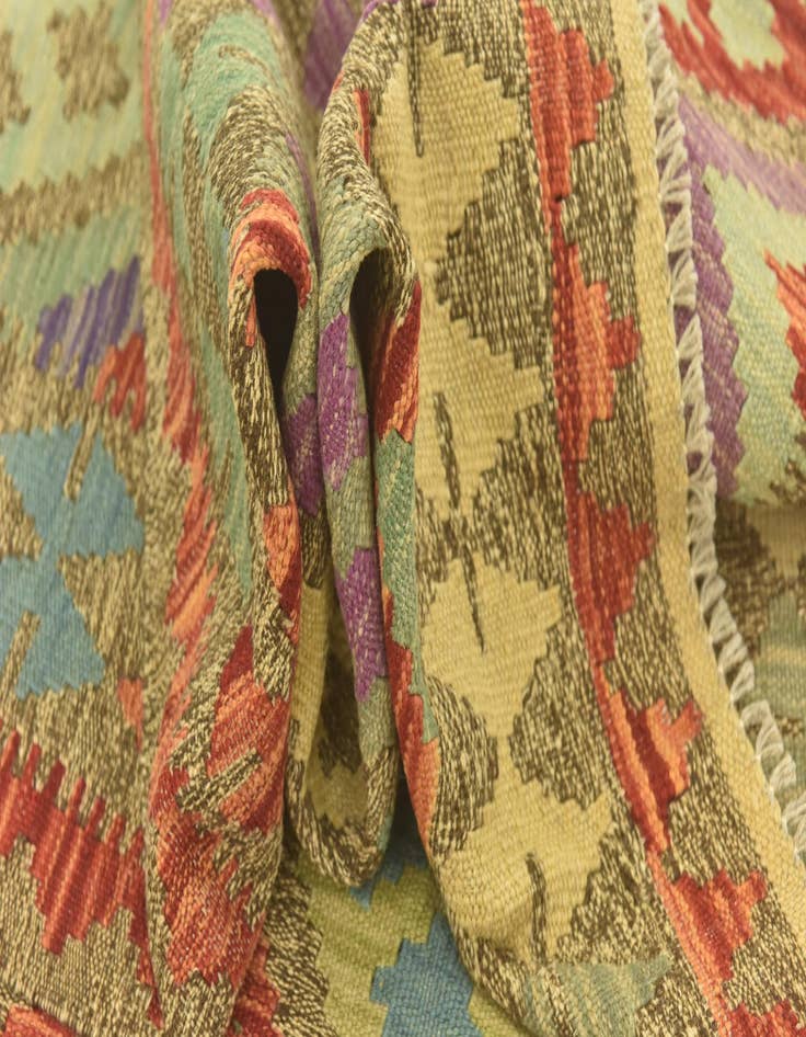 Detail image of  4' x 5' 10  Hand Woven Kilim Maymana Wool Rug