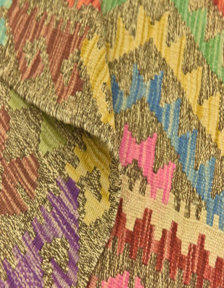 Detail image of  4' 1 x 5' 10  Hand Woven Kilim Maymana Wool Rug