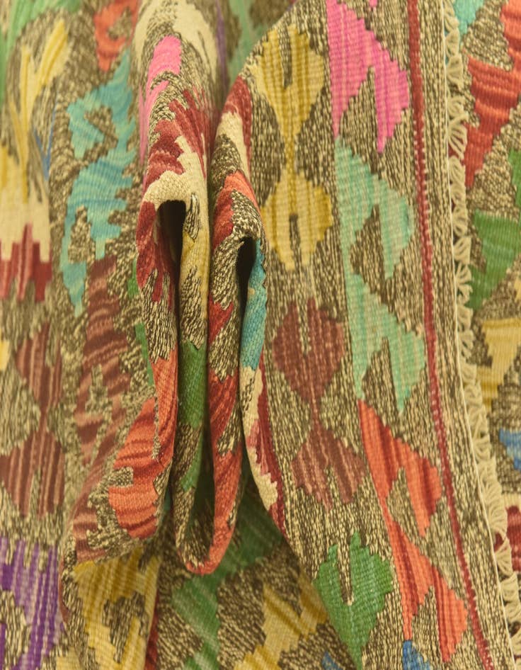 Detail image of  4' 1 x 5' 10  Hand Woven Kilim Maymana Wool Rug