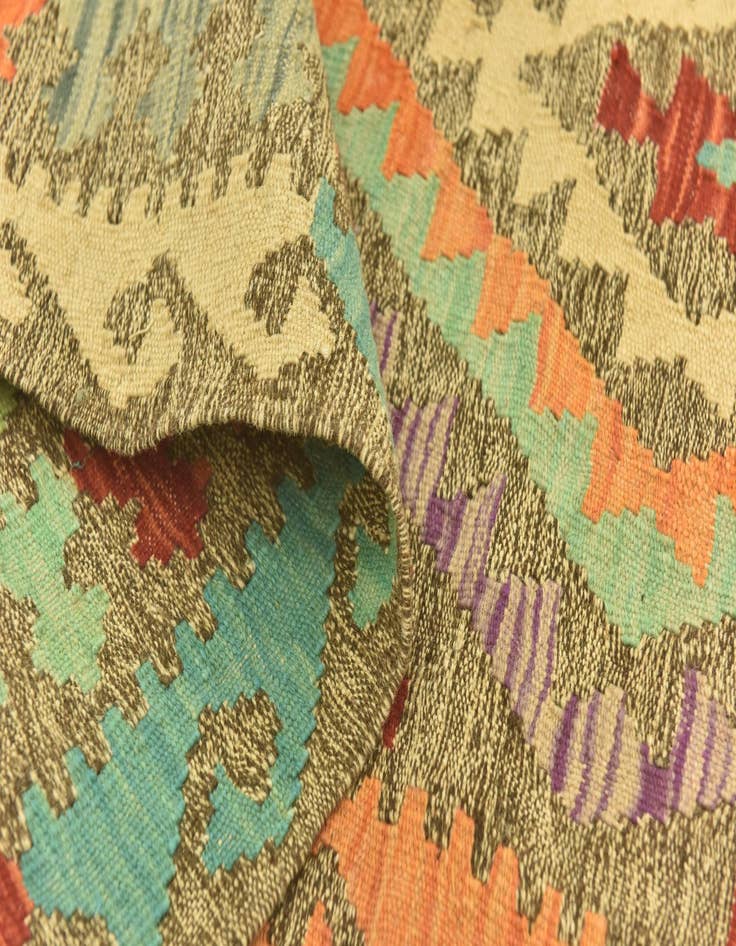 Detail image of  5' 1 x 6' 4  Hand Woven Kilim Maymana Wool Rug