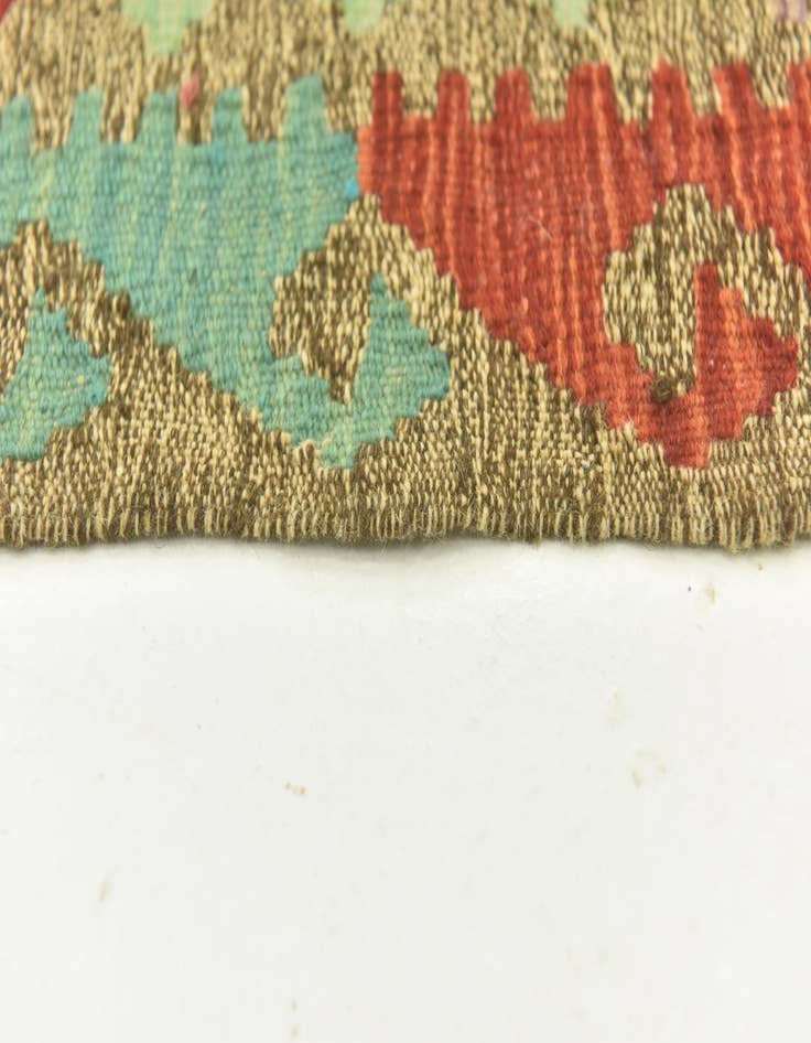 Detail image of  5' 1 x 6' 4  Hand Woven Kilim Maymana Wool Rug