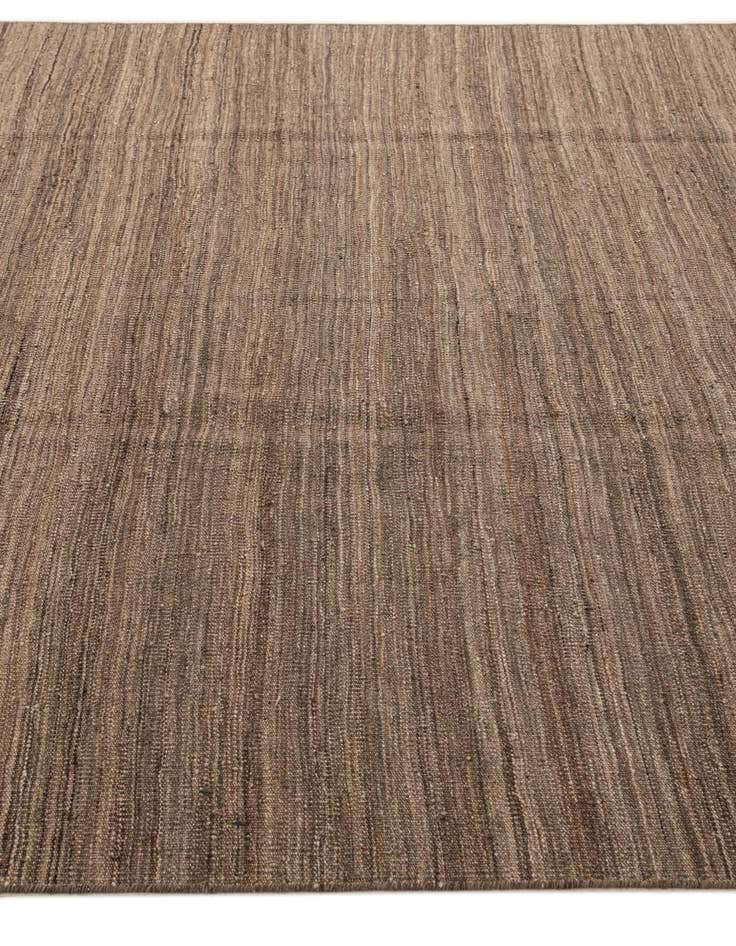 Detail image of  6' 5 x 9' 8  Hand Woven Kilim Modern Wool Rug