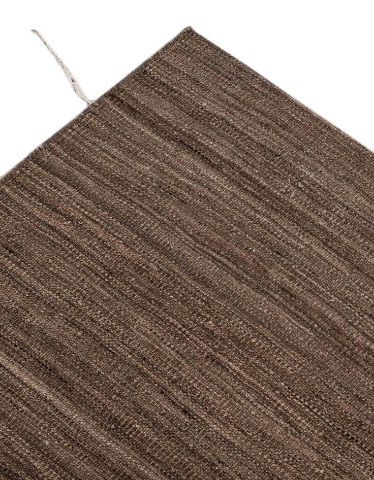 Detail image of  6' 5 x 9' 8  Hand Woven Kilim Modern Wool Rug