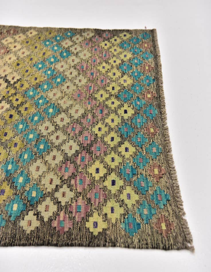 Detail image of  3' 6 x 5'  Hand Woven Kilim Modern Wool Rug