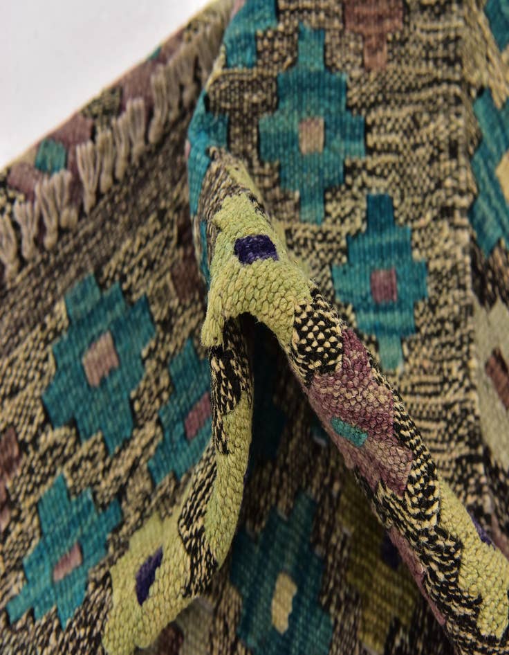 Detail image of  3' 6 x 5'  Hand Woven Kilim Modern Wool Rug