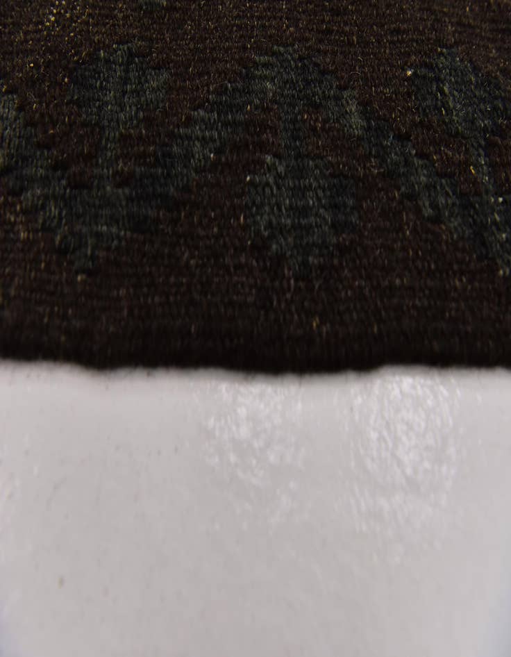 Detail image of  6' x 8'  Hand Woven Kilim Modern Wool Rug