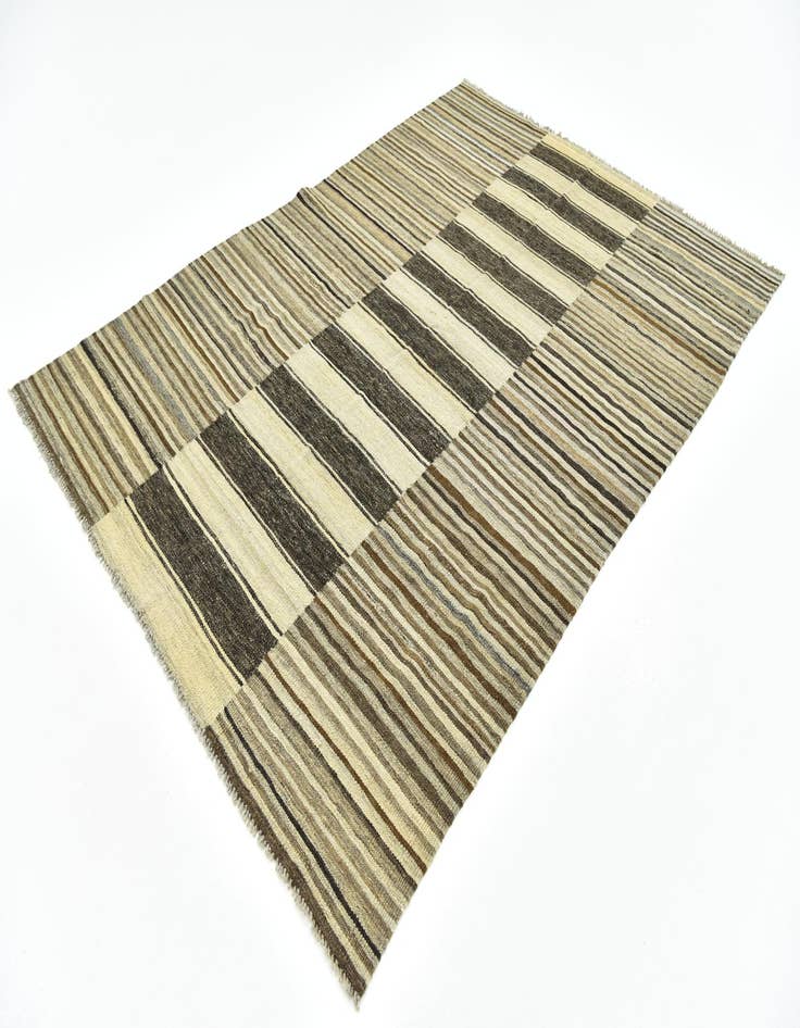 Detail image of  5' 5 x 7' 9  Hand Woven Kilim Modern Wool Rug