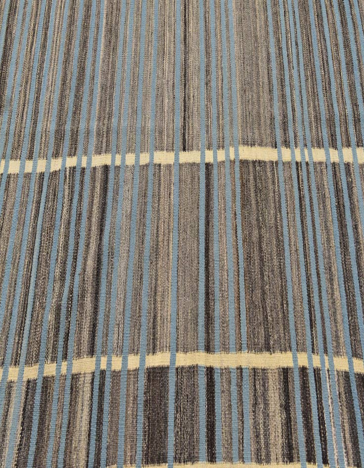 Detail image of  5' 6 x 8'  Hand Woven Kilim Modern Wool Rug