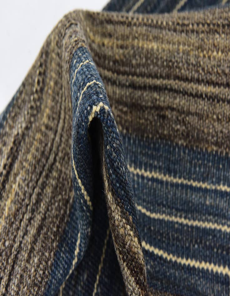 Detail image of  5' 10 x 7' 7  Hand Woven Kilim Modern Wool Rug