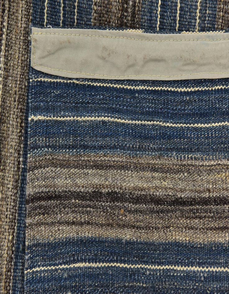 Detail image of  5' 10 x 7' 7  Hand Woven Kilim Modern Wool Rug