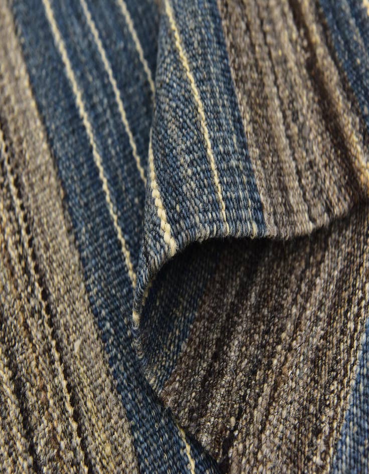 Detail image of  5' 10 x 7' 7  Hand Woven Kilim Modern Wool Rug