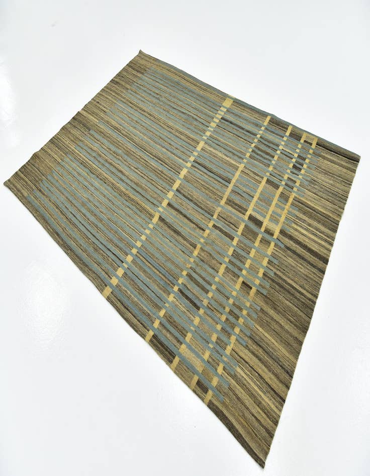 Detail image of  5' 6 x 7' 10  Hand Woven Kilim Modern Wool Rug
