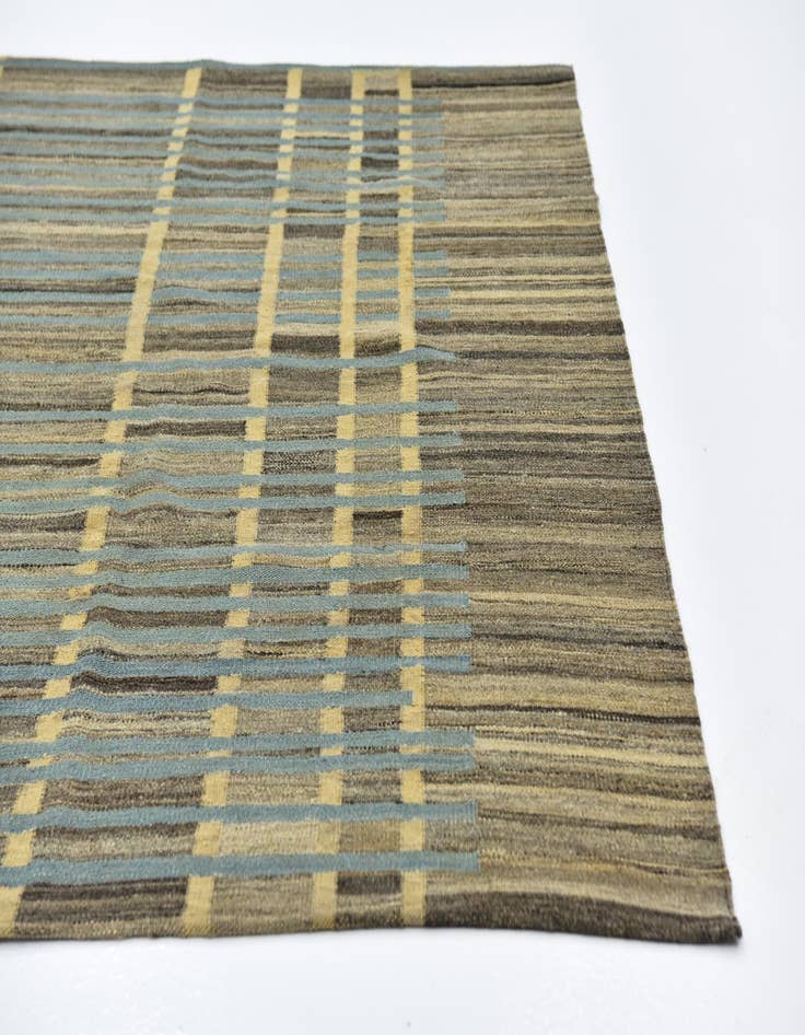 Detail image of  5' 6 x 7' 10  Hand Woven Kilim Modern Wool Rug